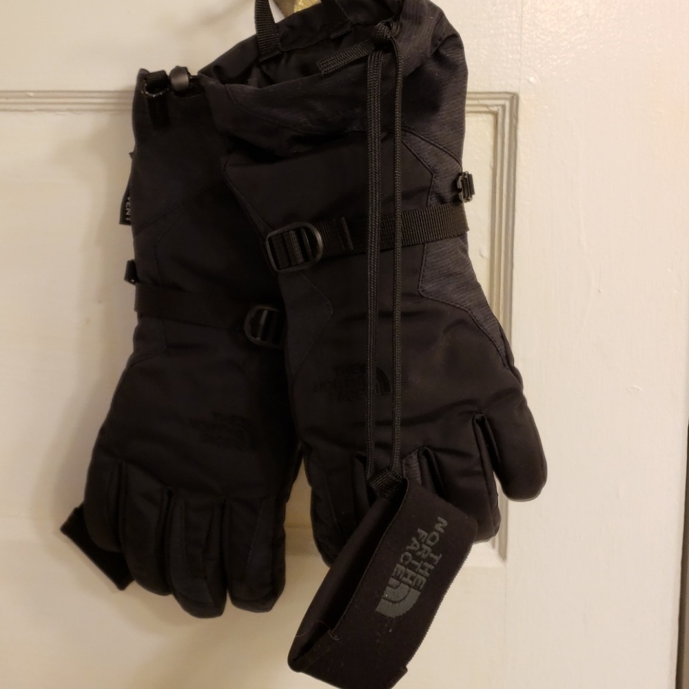 North face DRYVENT Montana Etip gloves